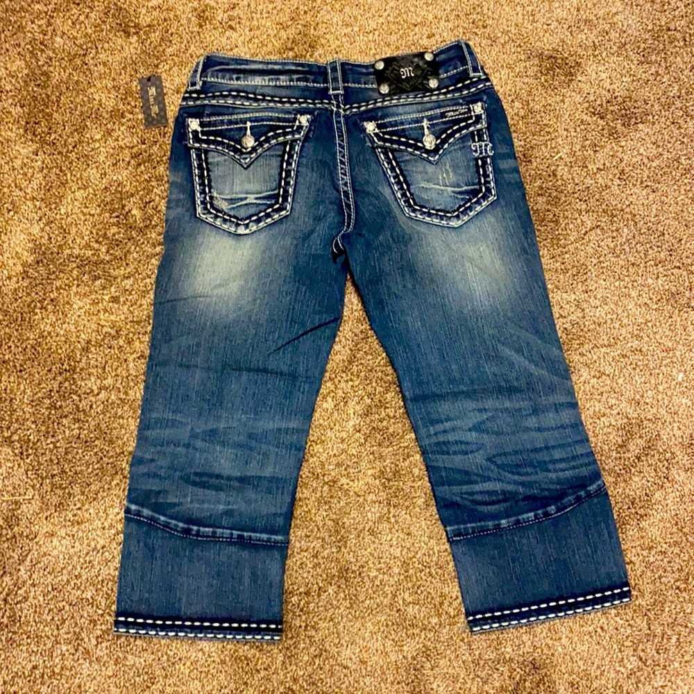 Miss Me Capri Jeans - size 29